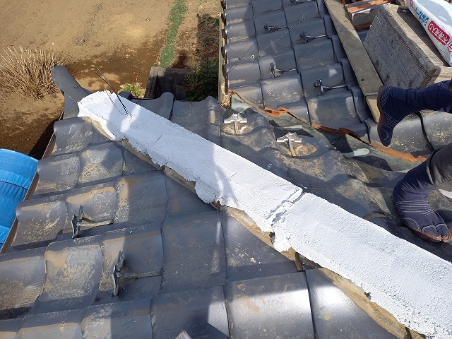 熨斗瓦積みの土台造り